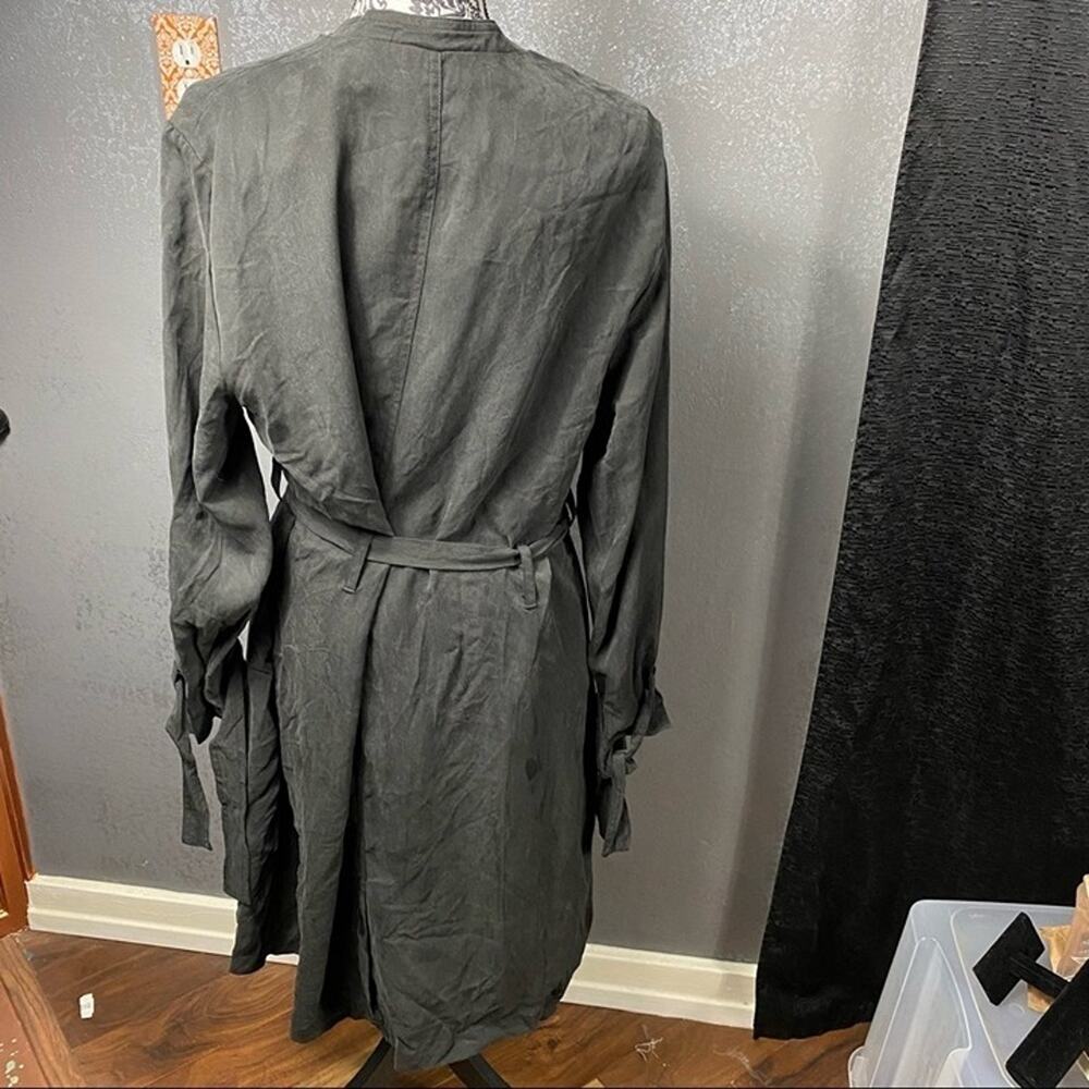 Splendid Sandwash Twill Drape Trench Coat. Black. Knee length. Tie waist - Picture 10 of 12